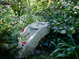 A sleeping sculpture